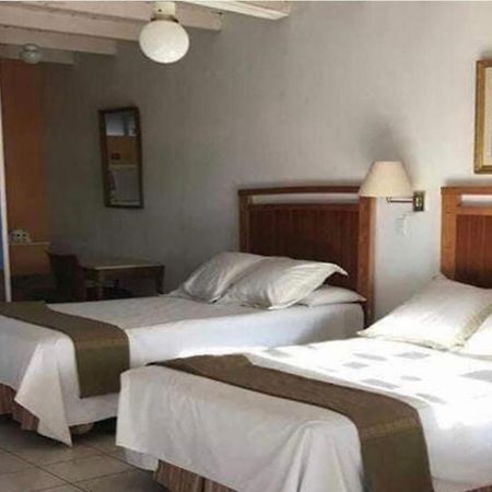 Hotel Villa Vittas Resort Bahia de Los Angeles エクステリア 写真